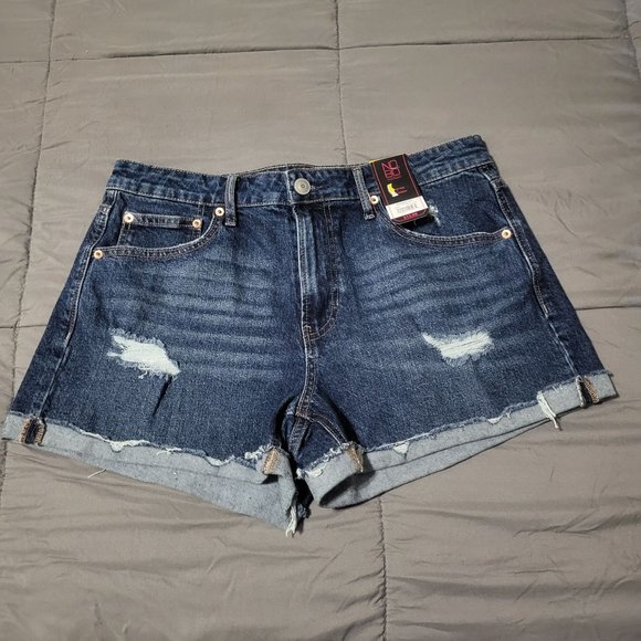 No Boundaries High Rise Dark Wash Tomgirl Shorts,  Size 11 - Picture 1 of 5